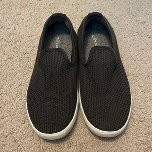 VERY gently worn allbirds loungers - gray